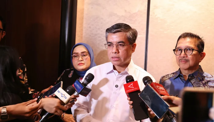 Menaker Yassierli: PKB Bukan Akhir, Tantangan Terbesar Ada di Lapangan