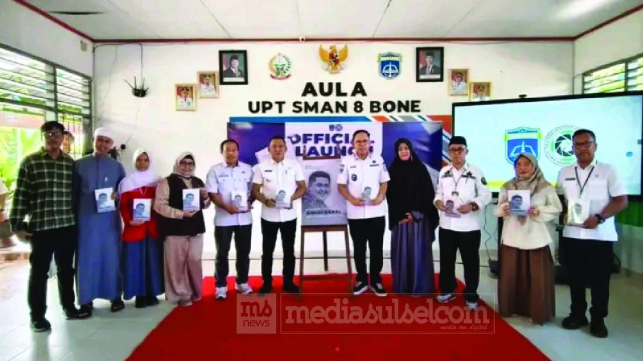 Launching Buku Ahmad Kamal dan Peresmian Studio SMAPANTV, SMAN 8 Bone Perkuat Literasi dan Kreativitas Siswa