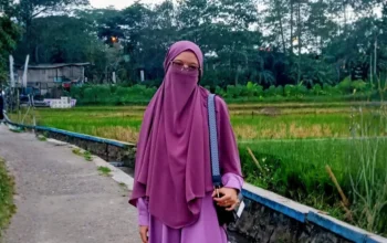 Syarfiah Munzani (Pemerhati Remaja)
