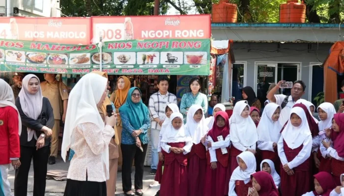 Cetak Generasi Peduli Lingkungan, Pemkot Makassar Gelar Outing Class di TPS3R Karebosi
