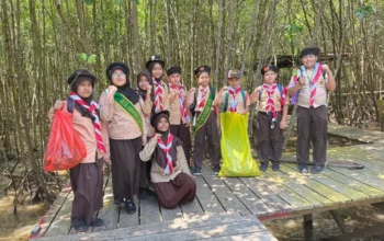 Hari Bumi Jadi Ruang Belajar Nyata, SDN Pongtiku 1 Ajak Siswa Turun Langsung Jaga Lingkungan 6 Hari Bumi Jadi Ruang Belajar Nyata, SDN Pongtiku 1 Ajak Siswa Turun Langsung Jaga Lingkungan