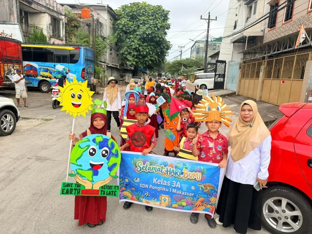 Hari Bumi Jadi Ruang Belajar Nyata, SDN Pongtiku 1 Ajak Siswa Turun Langsung Jaga Lingkungan