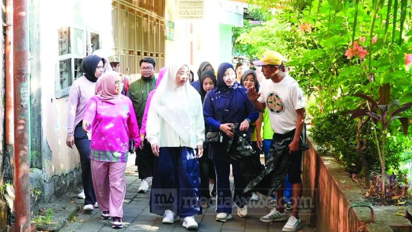 Melinda Aksa Dorong Setiap RW di Makassar Punya Bank Sampah, Ujung Tanah Jadi Percontohan 2 Bank smph melinda2