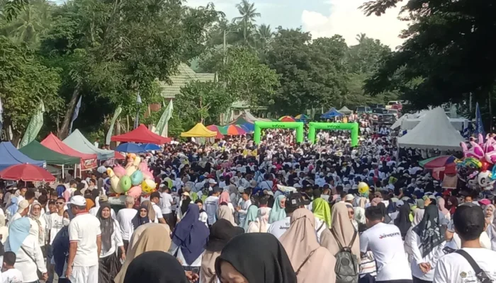 Lautan Putih Padati Taman Turatea, Jalan Sehat Hari Jadi Jeneponto ke-163 Diserbu Warga