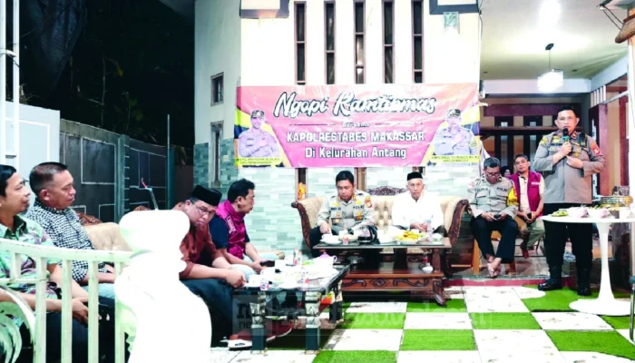 Polrestabes Makassar Turun Ngopi Bareng Warga Antang, Bahas Narkoba hingga Geng Motor