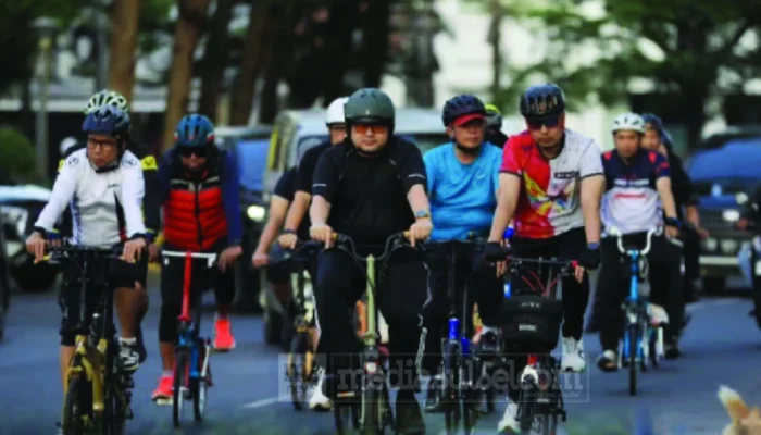 Wali Kota Gowes Saat ASN WFH, Appi Temukan Drainase Tertutup Bangunan Warga di Makassar