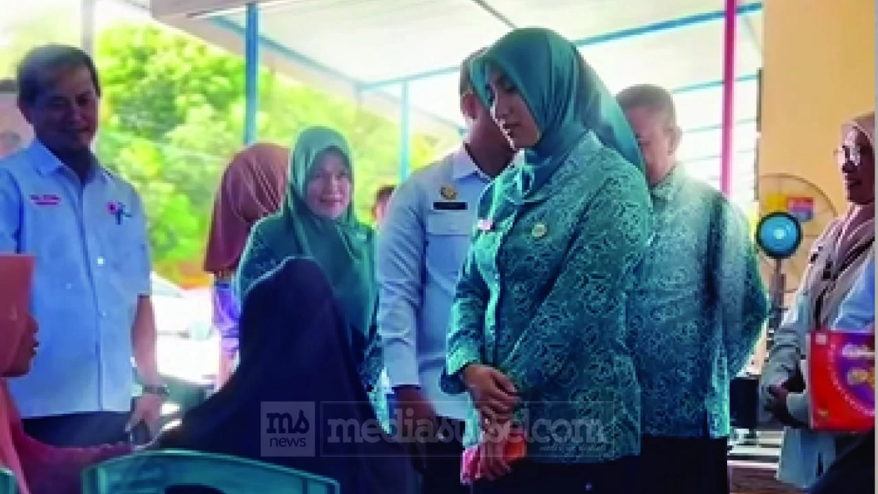 Ketua TP PKK Pangkep Kawal Posyandu Era Baru, Pastikan Layanan Warga Terjangkau hingga Desa 2 Ketua TP PKK Pangkep Kawal Posyandu Era Baru, Pastikan Layanan Warga Terjangkau hingga Desa