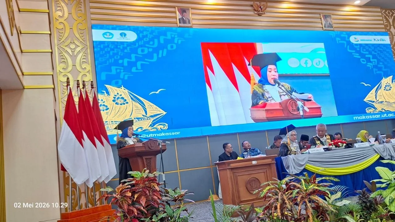 Wabup Sidrap Tantang Wisudawan UT Makassar Jadi Penggerak Daerah
