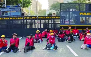 Polisi Kerahkan 3.225 Personel Amankan Tiga Aksi Mahasiswa di Jakpus 2 Polisi Kerahkan 3.225 Personel Amankan Tiga Aksi Mahasiswa di Jakpus