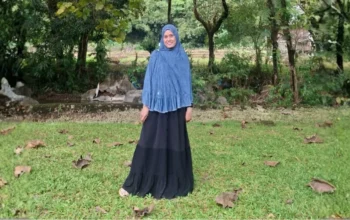 Pendidik Dihina, Tanda Sistem Pendidikan Rapuh 4 Sri Rahmayani, S.Kom (Aktivis Muslimah)