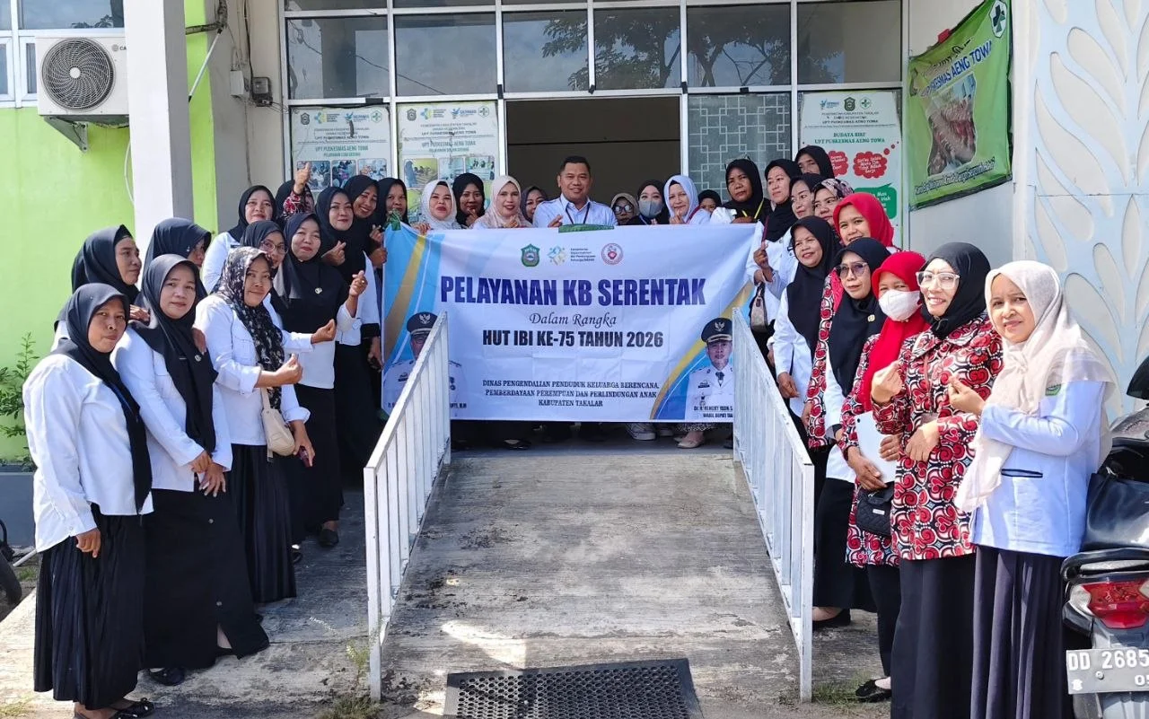 Camat Galesong Utara Pantau Layanan KB Serentak HUT IBI 3 Camat Galesong Utara Pantau Layanan KB Serentak HUT IBI