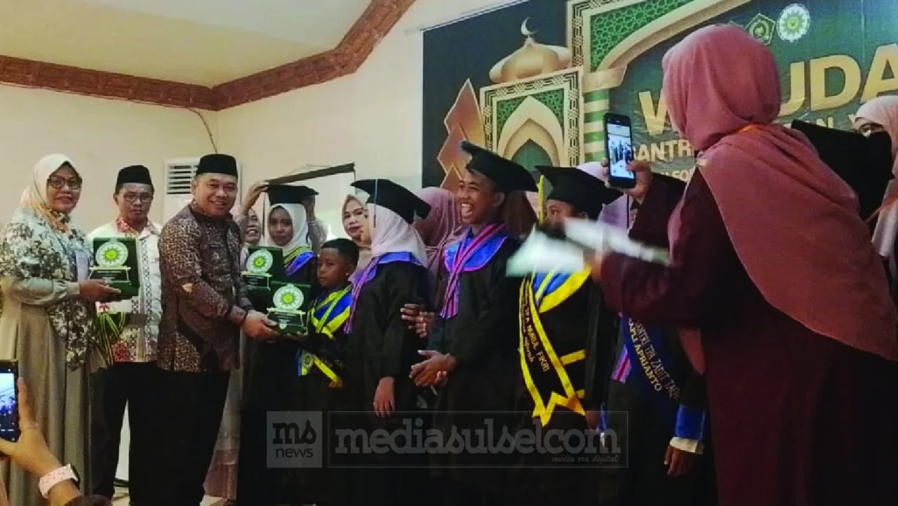 Wisuda 220 Santri TK/TPA di Galesong Utara, FORKAD Q Fokus Bentuk Akhlak Anak