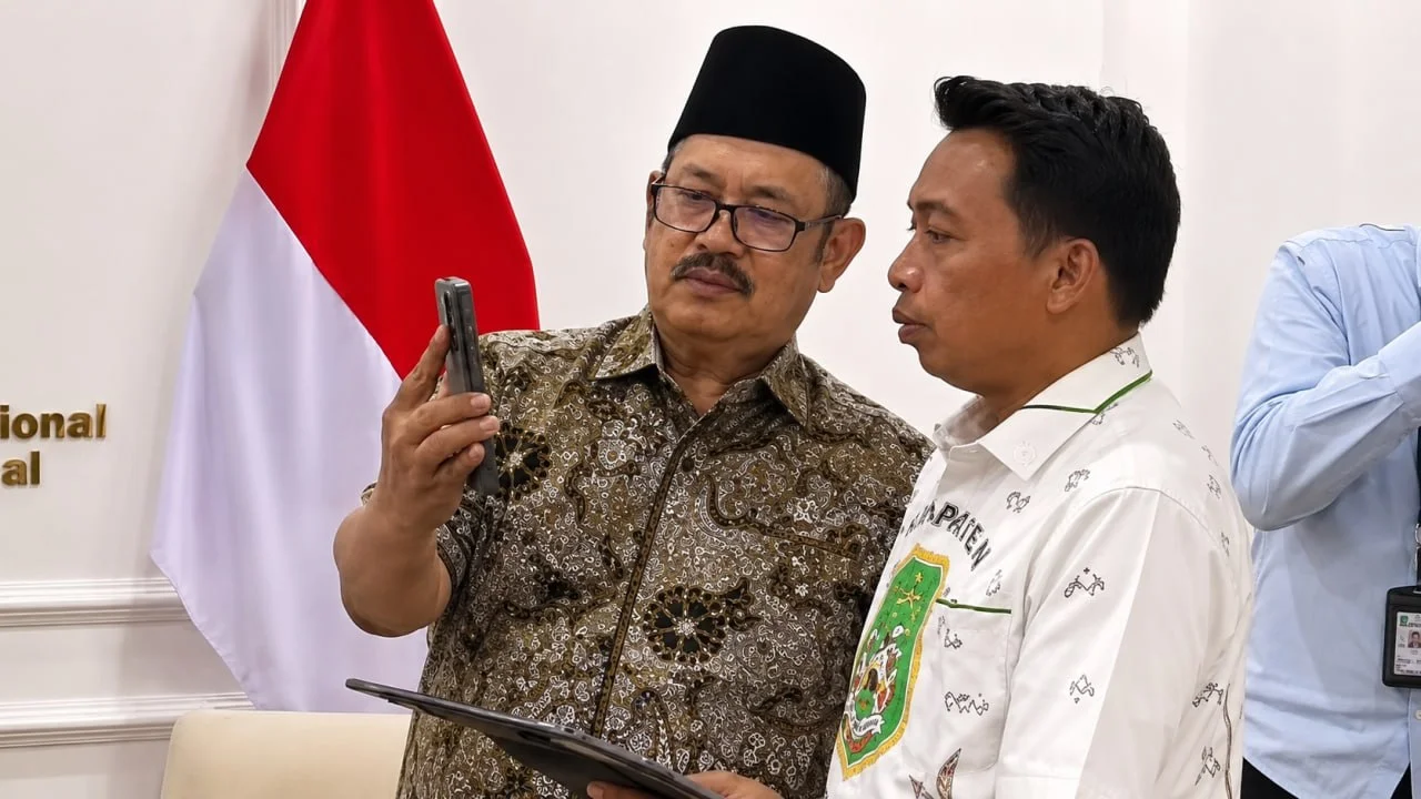 Menteri Bappenas Kaget Pertumbuhan Ekonomi Sidrap Melonjak 7,71%, Langsung Hubungi Kepala BPS 2 Menteri Bappenas Kaget Pertumbuhan Ekonomi Sidrap Melonjak 7,71%, Langsung Hubungi Kepala BPS