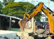 Pemkot Makassar Tertibkan 178 Lapak PKL di Mariso, Fokus Kembalikan Fungsi Fasum dan Trotoar