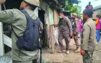 Penataan Kota Bergerak, Pemkot Makassar Tertibkan 16 Lapak Liar di Panakkukang 6 Penataan Kota Bergerak, Pemkot Makassar Tertibkan 16 Lapak Liar di Panakkukang