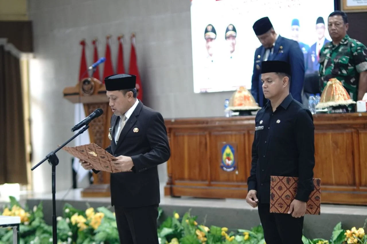 Bupati Jeneponto Lantik 198 Pejabat Pimpinan Tinggi Pratama, Pejabat Administrator, dan Pejabat Pengawas 3 Bupati Jeneponto Lantik 198 Pejabat Pimpinan Tinggi Pratama, Pejabat Administrator, dan Pejabat Pengawas