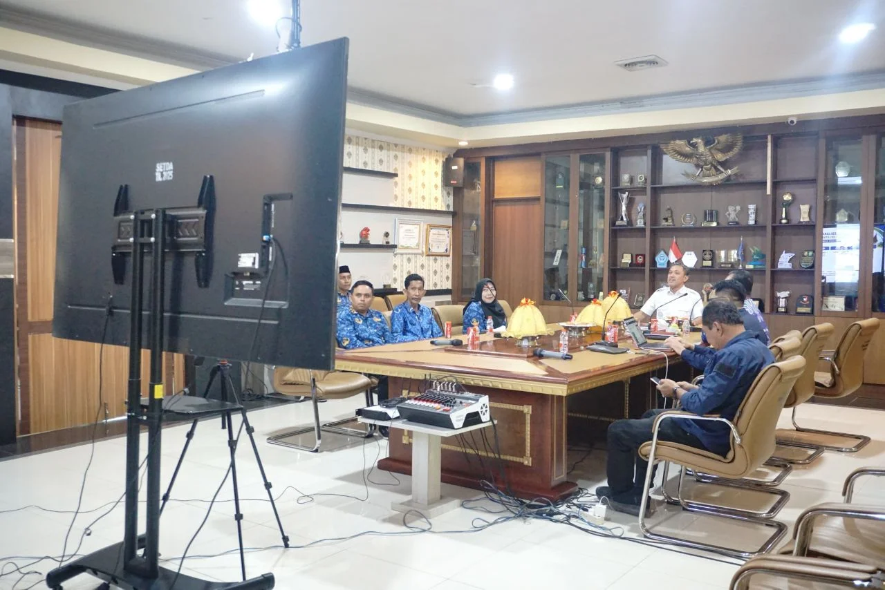 Bupati Jeneponto Zoom Meeting dengan Dinkes Provinsi Sulsel soal Monev Percepatan Penuntasan TBC 2 Bupati Jeneponto Zoom Meeting dengan Dinkes Provinsi Sulsel soal Monev Percepatan Penuntasan TBC