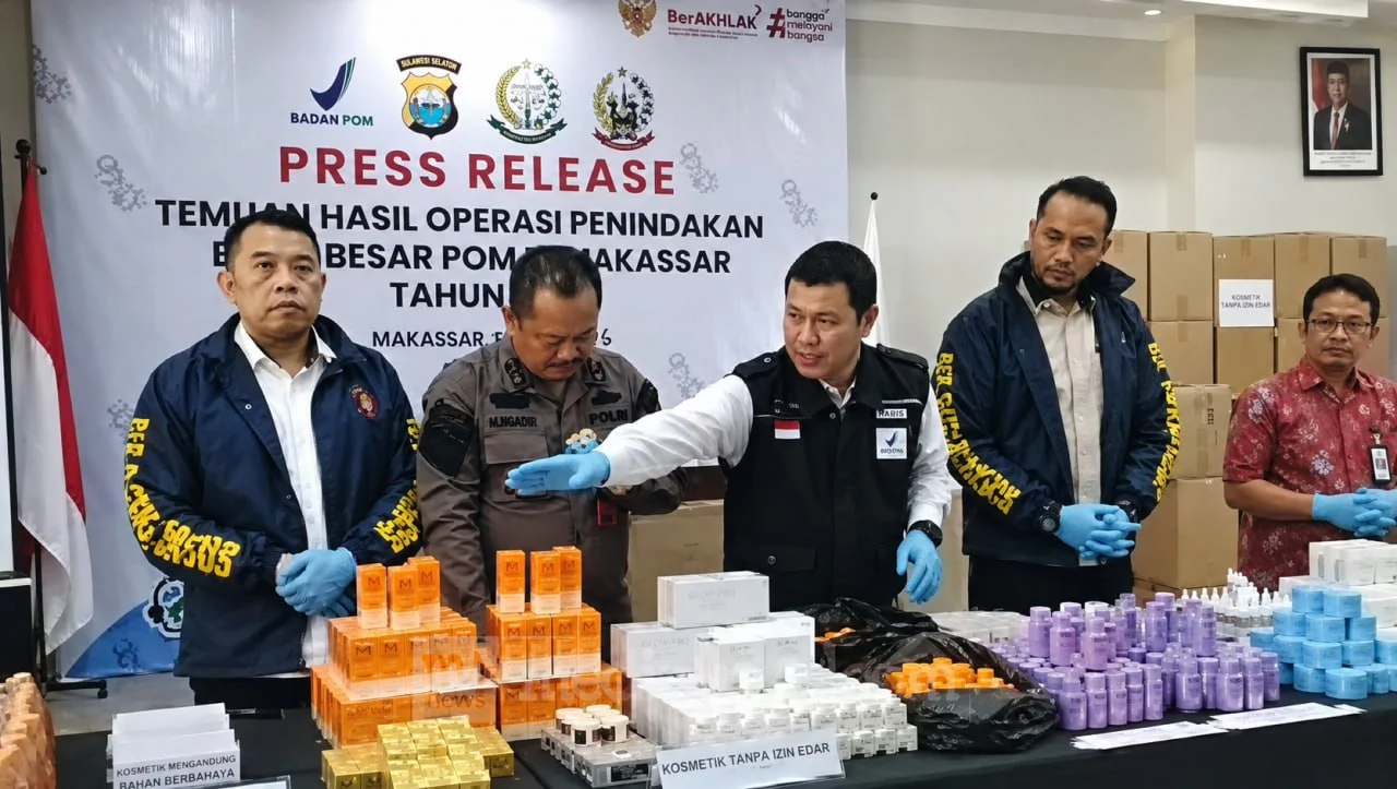 Rumah di Panakkukang Jadi Pabrik Kosmetik Ilegal, BBPOM Makassar Sita Ribuan Produk Berbahaya Senilai Rp700 Juta