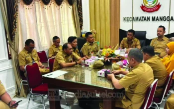 Penertiban PK5 hingga Persoalan Sampah Jadi Perhatian Serius, Camat Manggala Tekankan Sinergi Lintas Kelurahan 10 Penertiban PK5 hingga Persoalan Sampah Jadi Perhatian Serius, Camat Manggala Tekankan Sinergi Lintas Kelurahan
