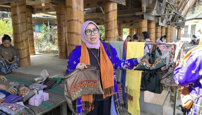 FCC Sulsel Soroti Regenerasi Penenun, Tenun Toraja Dinilai Perlu Promosi Lebih Luas