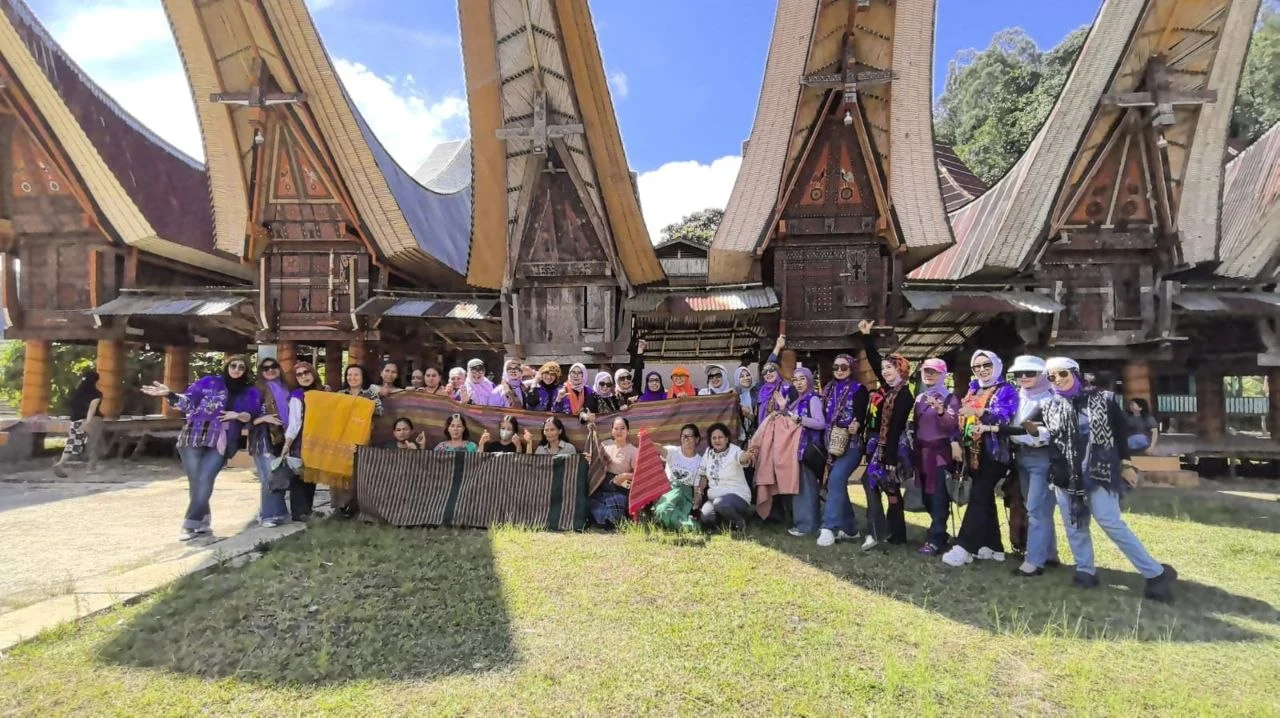 FCC Sulsel Soroti Regenerasi Penenun, Tenun Toraja Dinilai Perlu Promosi Lebih Luas