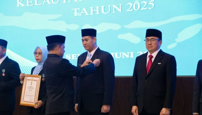 Bupati Pangkep Raih Satyalancana Wira Karya, Pengelolaan Sektor Kelautan dan Perikanan Dapat Pengakuan Negara