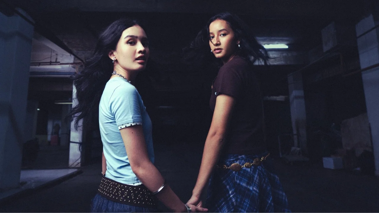 Katyana dan Widuri Rilis “Lupakan Dia”, Angkat Kisah Persahabatan Remaja Perempuan 2 Katyana dan Widuri Rilis “Lupakan Dia”, Angkat Kisah Persahabatan Remaja Perempuan