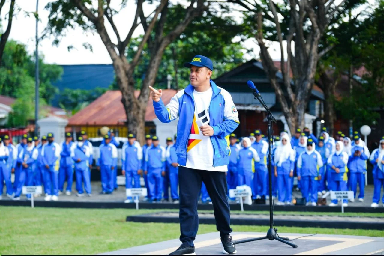 Bupati Paris Yasir Lepas 1.600 Kontingen PORSENIJAR PGRI Jeneponto ke Sidrap, Targetkan Juara Sulsel