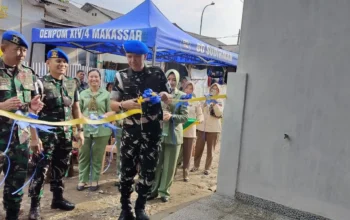 Pomdam XIV/Hasanuddin Serahkan Rumah Hasil Renovasi kepada Anggota di Maros 3 Pomdam XIV/Hasanuddin Serahkan Rumah Hasil Renovasi kepada Anggota di Maros
