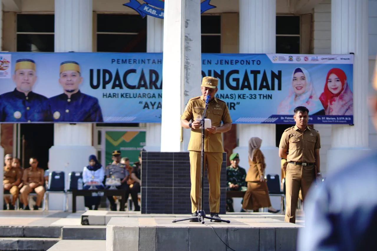 Bupati Paris Yasir Sebut Peran Ayah Sangat Penting Bagi Anak 2 Bupati Paris Yasir Sebut Peran Ayah Sangat Penting Bagi Anak