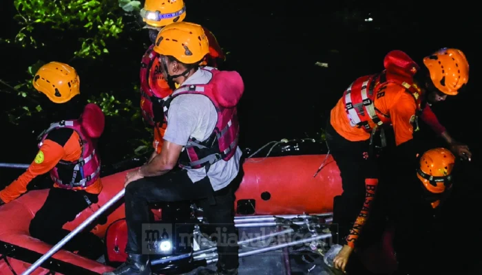 Empat Petugas Kebersihan Terjun ke Kanal Pampang Usai Pesta Miras, Satu Masih Dalam Pencarian