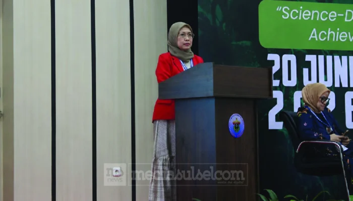 Prof. Nadiarti, Ungkap Peran Gleaning Lamun dalam Menopang Ketahanan Pangan Pesisir