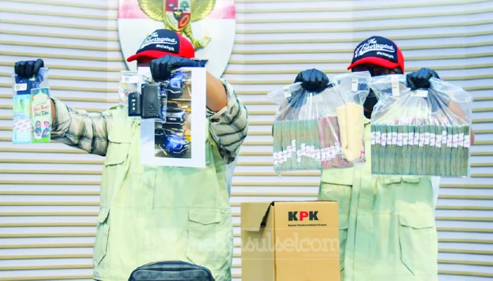 KPK Tetapkan Bupati Muara Enim dan Empat Orang Lainnya sebagai Tersangka Korupsi Audit BPK