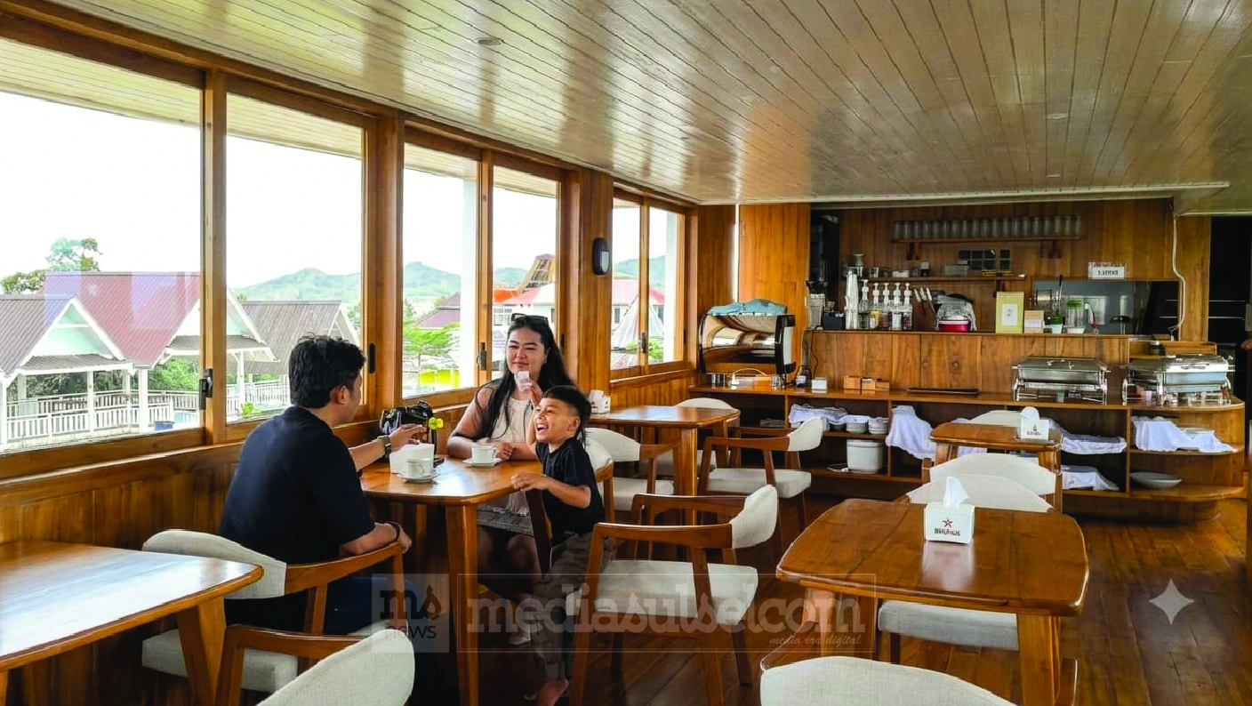 Kapal Nuh Phinisi, Daya Tarik Baru Negeri di Atas Awan Toraja 3 coffee shop di atas Kapal Phinisi Nuh