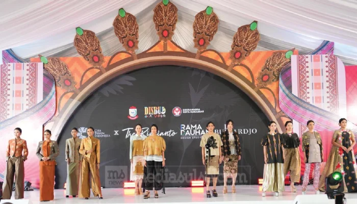 Wastra Nusantara Curi Perhatian Delegasi Dunia, Makassar Pamerkan Kekuatan Diplomasi Lewat Fashion Show Berkelas