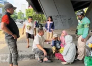 Viral Lansia Terlantar di Bawah Fly Over Urip, Dinsos Makassar Bergerak Cepat Pulangkan ke Keluarga