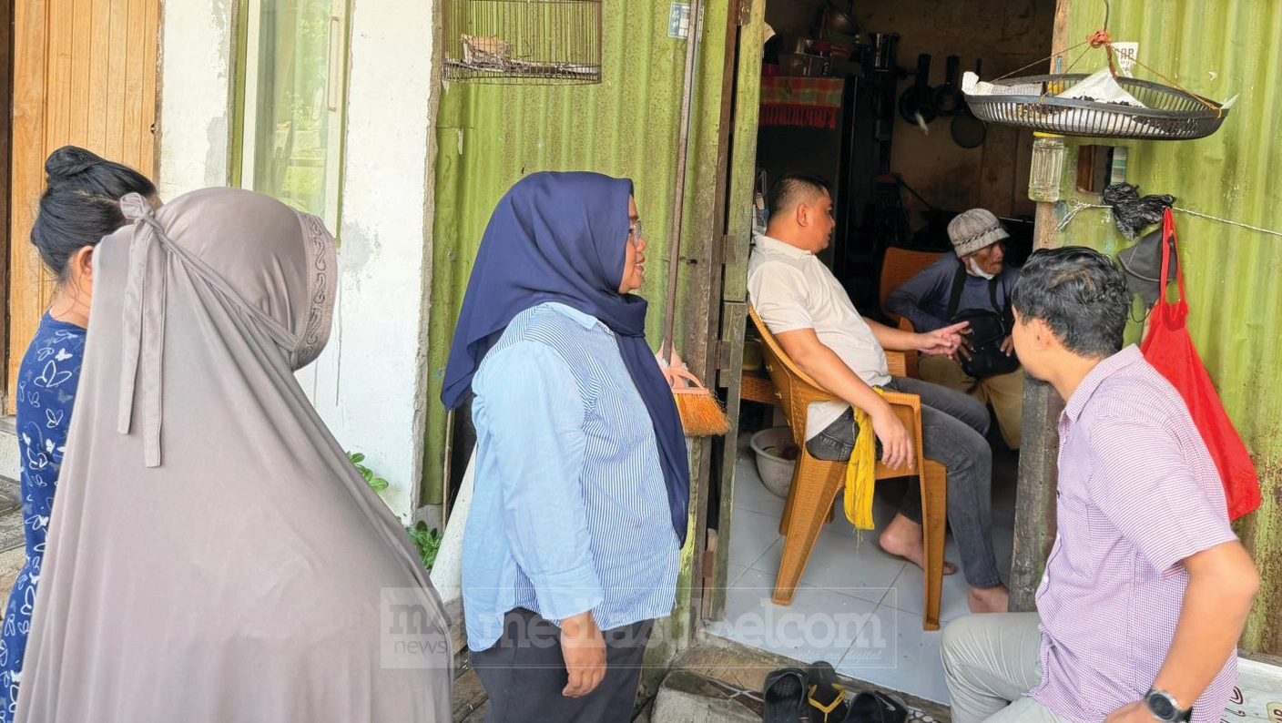 Viral Lansia Terlantar di Bawah Fly Over Urip, Dinsos Makassar Bergerak Cepat Pulangkan ke Keluarga 2 lansia ketemu keluarga