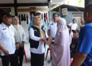 Korban Kebakaran di Baranti Terima Santunan dari Wabup Sidrap 13 1002110745