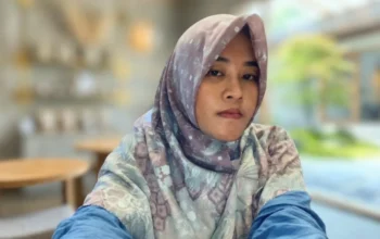 Etika yang Lenyap dan Kepercayaan yang Retak: Studi Kasus Komunikasi Pejabat Berdasarkan Teori Pelanggaran Harapan 4 Darni Salamah (Mahasiswa Pascasarjana Ilmu Komunikasi Universitas Fajar)