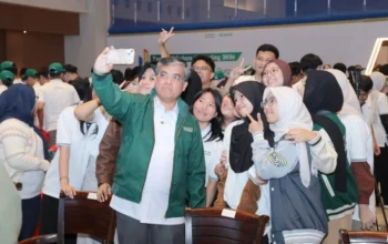 Menaker: SDM Kunci Indonesia Emas 2045, Mahasiswa Diminta Punya Tiga Mindset 10 Menaker: SDM Kunci Indonesia Emas 2045, Mahasiswa Diminta Punya Tiga Mindset