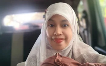 Sekolah Negeri vs Sekolah Swasta: Ketika Orang Tua Lebih Memilih Sekolah Swasta, Apa yang Salah? 3 Nurfitrianti, S.S., M.Pd.