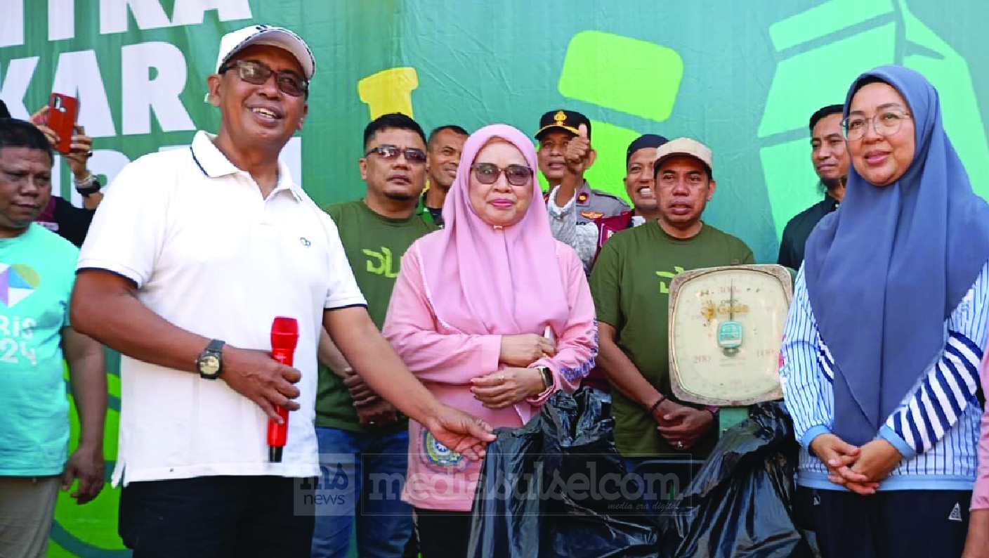 Camat Manggala Jelajah Sampah