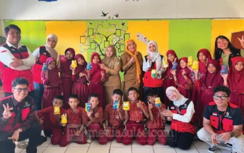 Sulap Botol Bekas Jadi Tempat Pensil, Mahasiswa KKN Unhas Hadirkan Eco Corner di SDN 65 Parepare 7 Eco Corner KKN Unhas Parepare