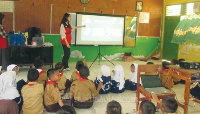 Mahasiswa KKN-PK Unhas Edukasi Jamban Sehat untuk Cegah Diare di SDN 1 Kulo Sidrap