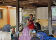 Cegah Stunting dari Dapur, Mahasiswa KKN Unhas Edukasi Warga Sidrap Memilih dan Menyimpan Protein Hewani