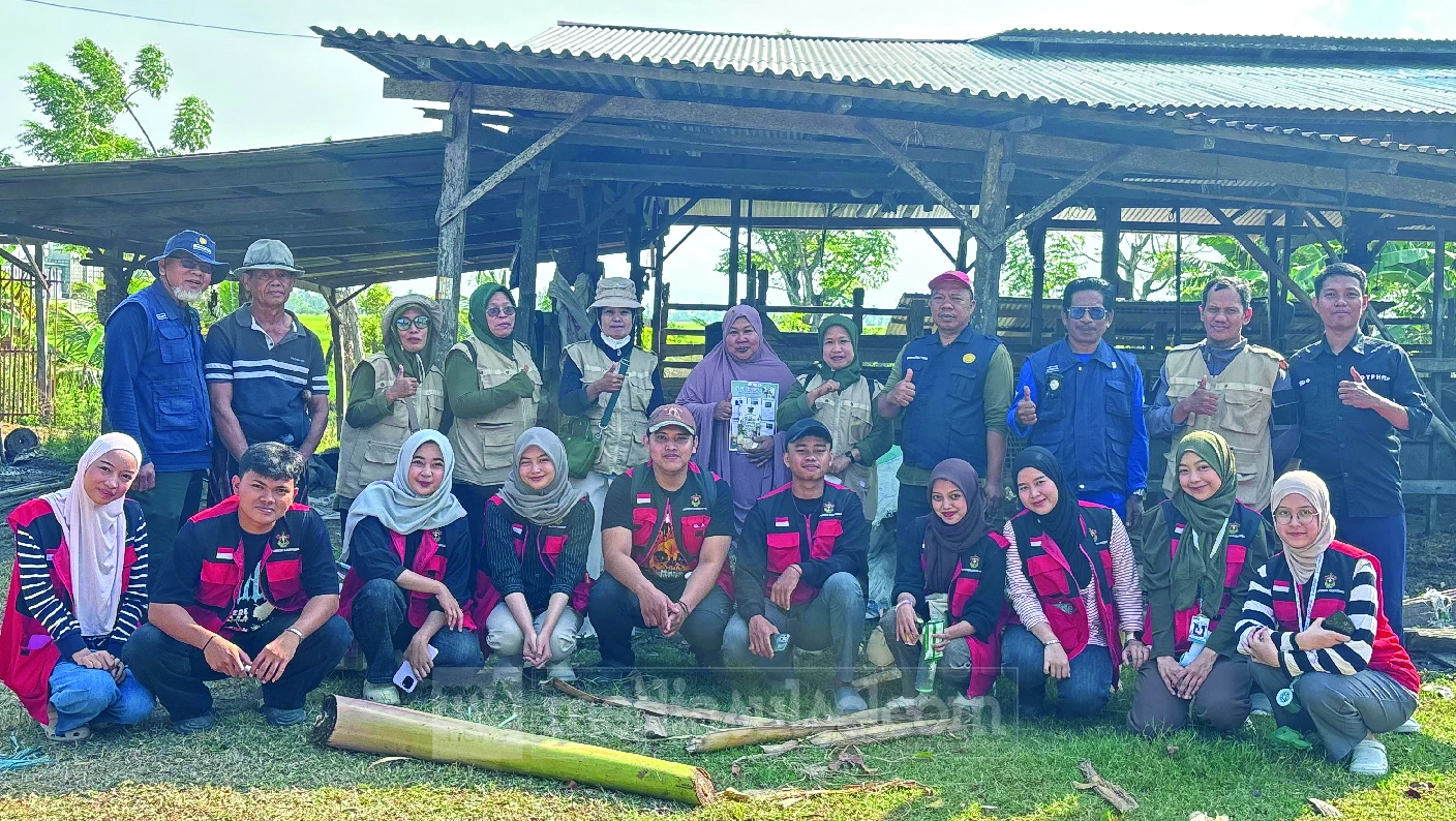 Mahasiswa KKN Unhas Gandeng BPP Baranti Tingkatkan Kesehatan Sapi Lewat Program SAPA TERNAK di Sidrap 2 Foto Bersama.jpg