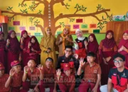 Mahasiswa KKN Unhas Edukasi 3R di SDN 65 Parepare, Sulap Tutup Botol Bekas Jadi Kerajinan Bernilai