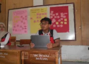 Mahasiswa KKN Unhas Edukasi Cegah ISPA di Sidrap, Latih Siswa Teknik Pernapasan Sehat