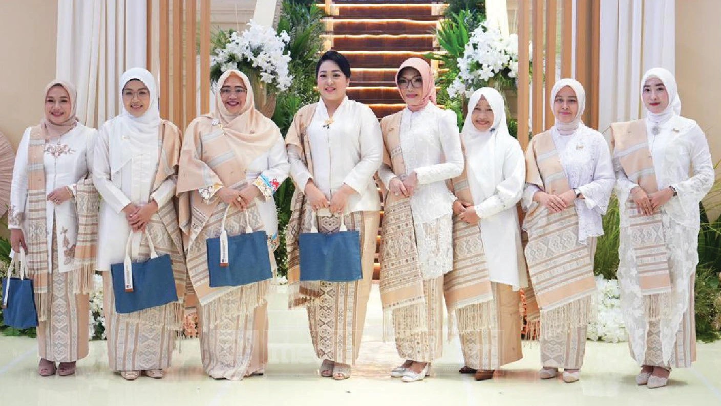 Dari Dapur Rumah Tangga ke Forum Nasional, Melinda Aksa Bawa Jurus Makassar Menaklukkan Sampah 2 Melinda bersama delegasi lain
