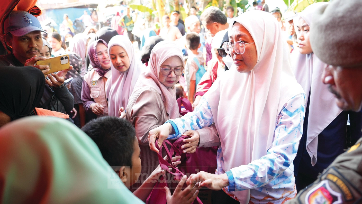 Melinda serahkan bantuan